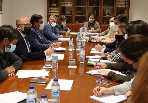 La Junta ampliará el presupuesto de las ayudas a la modernización de explotaciones en un 75% hasta alcanzar los 105 millones de euros