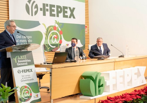 El presidente de Diputación inaugura la Asamblea General de Fepex en Almería