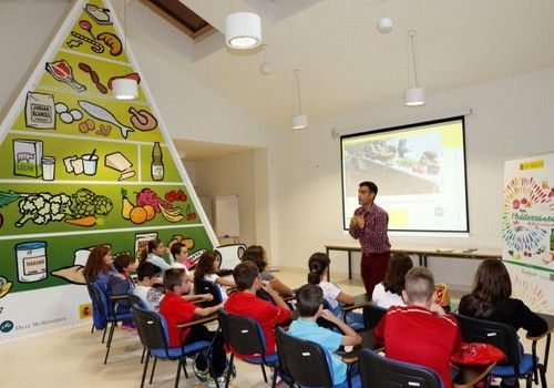 El Gobierno adapta la normativa nacional a la reglamentación europea sobre el programa escolar de consumo de frutas y hortalizas