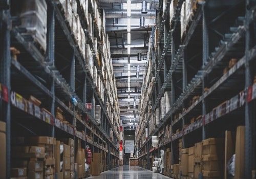 Las organizaciones del gran consumo consideran de máxima urgencia  acabar con un paro del transporte que es ya un problema de estado