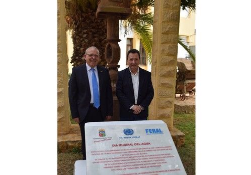 La Federación de Regantes de Almería y el Ayuntamiento de Vícar rinden homenaje a los 50 años del riego por goteo