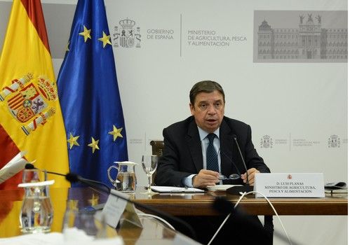 El ministro Planas valora la colaboración público-privada en el desarrollo del sector agrario y pesquero español
