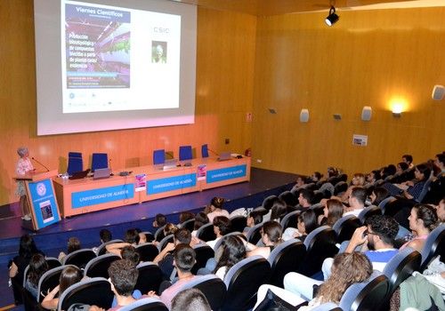 Los Viernes Científicos dedican el mes de mayo a los bioplaguicidas obtenidos de productos naturales