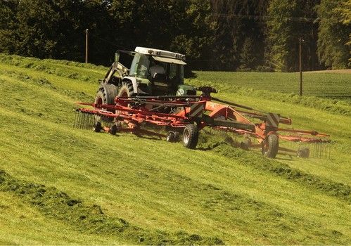 Más de mil agricultores y ganaderos se benefician del Plan Renove 2023 para la compra de maquinaria nueva