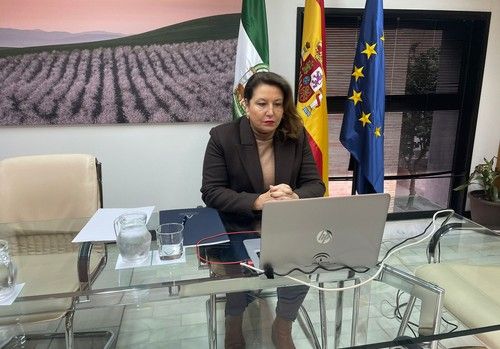 La Junta solicita al Estado medidas concretas que atiendan las reivindicaciones del sector agrario