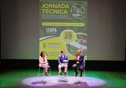 El Ejido acoge unas jornadas sobre el uso de los restos vegetales en los cultivos hortícolas