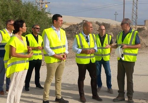 El delegado de Agricultura realiza una visita técnica a los cauces que se están restaurando en el municipio de Níjar