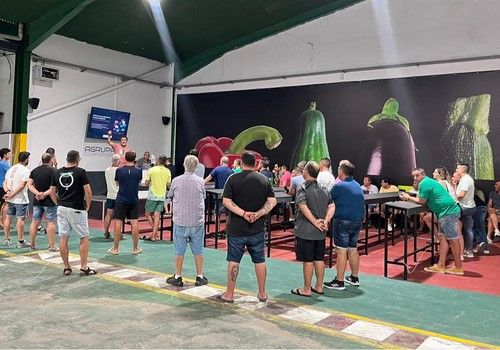 Agrupa2, la nueva subasta de frutas y hortalizas, que nace de la unión de agricultores y compradores