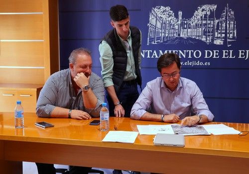 El alcalde de El Ejido pide al secretario de Estado más medios personales y materiales para garantizar la seguridad en el campo