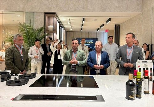  ‘Sabores Almería’ entra en EEUU a través de la ‘embajada almeriense’ de Cosentino