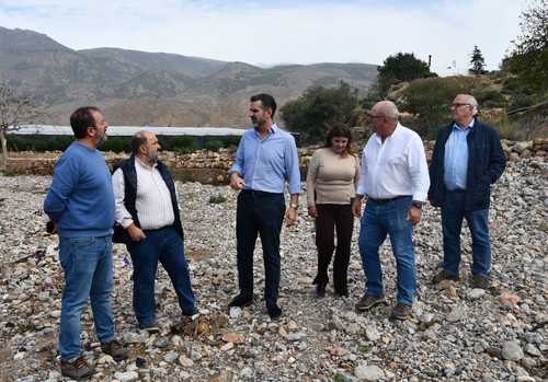 Fernández Pachecho visita Dalías y comprueba in situ los daños provocados por la DANA
