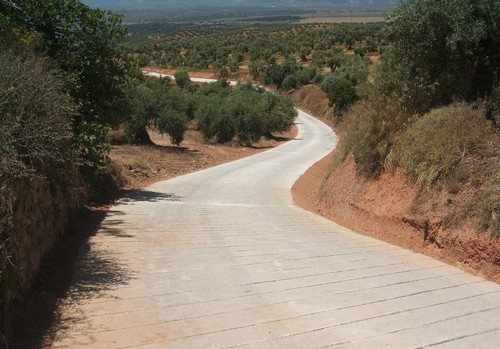 La Consejería de Agricultura destina más de 10 millones de euros para adecuar 197 caminos rurales de 60 municipios