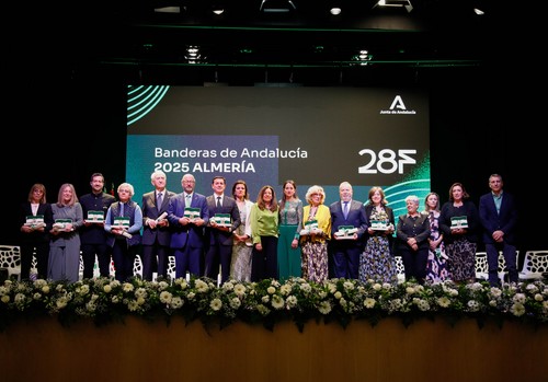 El Gobierno autonómico otorga la Bandera de Andalucía al Mérito Ambiental a la empresa Agrobío