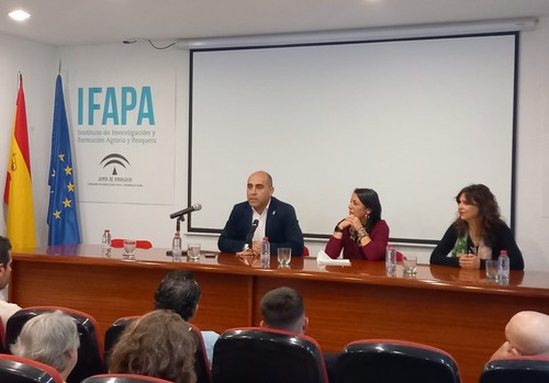 La Junta da a conocer en La Mojonera las estrategias para mejorar la salud del suelo en horticultura