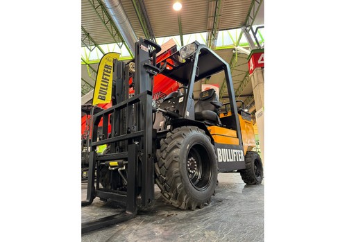 Bullifter FB12, la carretilla eléctrica que marca un nuevo estándar en el campo almeriense