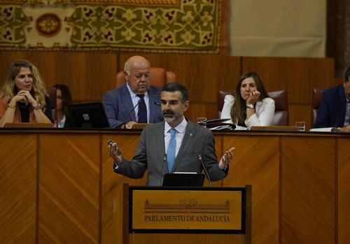 El consejero de Agricultura destaca que la Junta se ha anticipado con medidas que buscan minimizar los efectos de los aranceles de EEUU