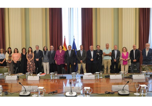 Luis Planas preside la constitución del nuevo Consejo Agrario con las cuatro organizaciones profesionales reconocidas