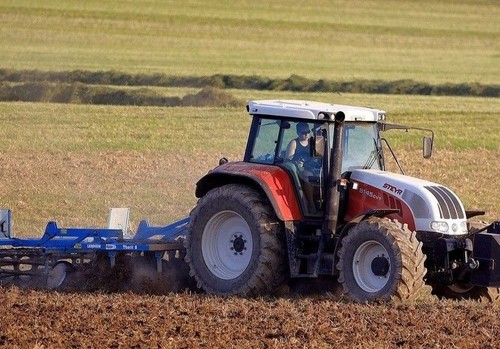 El Ministerio de Agricultura, Pesca y Alimentación convoca las ayudas anuales del Plan Renove de maquinaria agrícola por 9,5 millones de euros