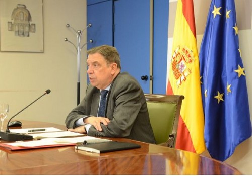 Luis Planas propone a las organizaciones agrarias una posición común para lograr en Bruselas una mejor financiación de la PAC