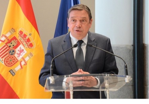 Luis Planas destaca la alianza estratégica entre España y Ecuador para fortalecer el sector agrario y el desarrollo rural