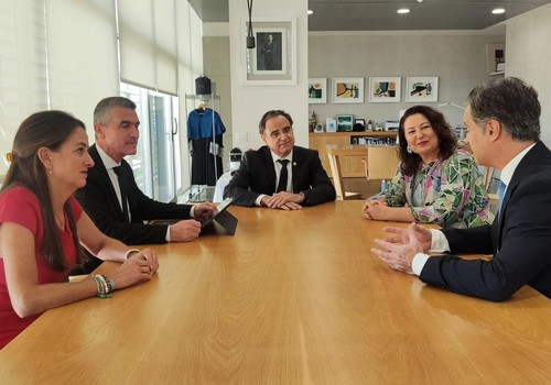 Crespo estudia con el rector la posibilidad de que la UAL se proyecte como candidata a la cátedra ‘Jean Monnet’ dedicada al agua