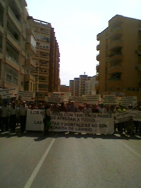 Agricultores toman las calles de Almería para exigir mayor información sobre los acuerdos de la Unión Europea con países terceros