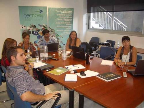 La Fundación Tecnova ha puesto en marcha una línea de trabajo para favorecer la competitividad en las empresas andaluzas