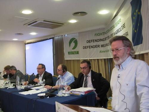 Deus valora la capacidad de la horticultura almeriense de generar empleo
