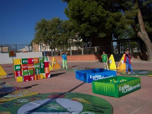 El autobús del programa ‘El campo y el mar en la escuela andaluza’ promociona hábitos saludables de alimentación entre escolares de la provincia