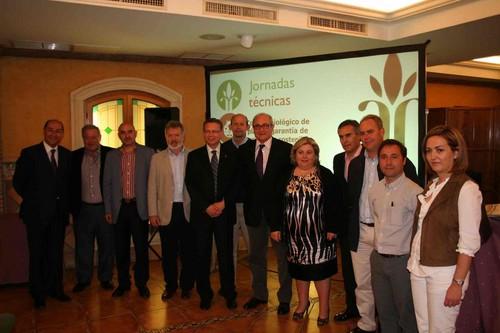 Aguilera considera fundamental la profesionalización para que el control biológico sea un éxito