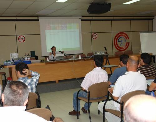 HORTYFRUTA informa a más de 500 agricultores sobre el Decreto de Tipificación y las Extensiones de Normas