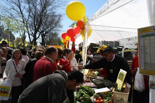 Los agricultores reclaman una ley que les facilite la venta directa a los consumidores