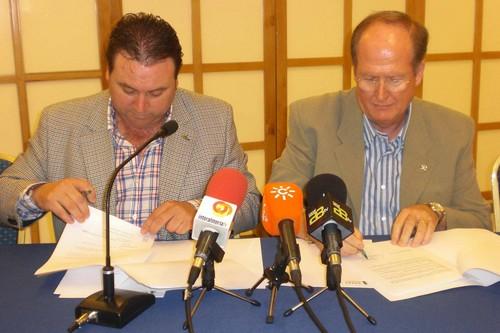 Asaja y Grupo Alcazaba firman un acuerdo para formación privada en el sector agrícola