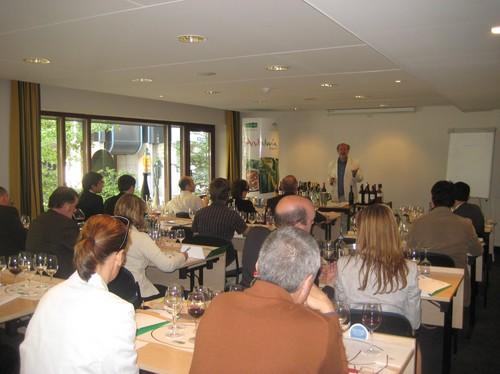 La Junta presenta en Bruselas las cualidades de vinos andaluces ante 32 profesionales gastronómicos