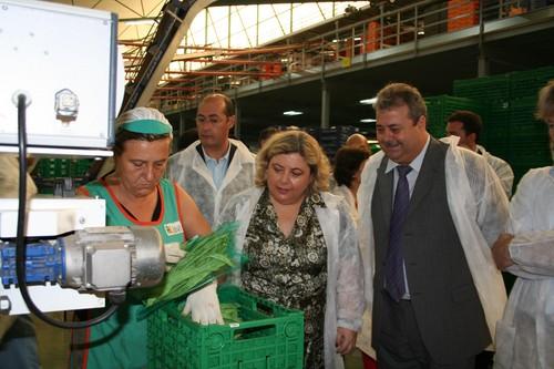 Aguilera expresa su interés por apoyar proyectos de Agrupaejido para el uso de energías renovables en agricultura