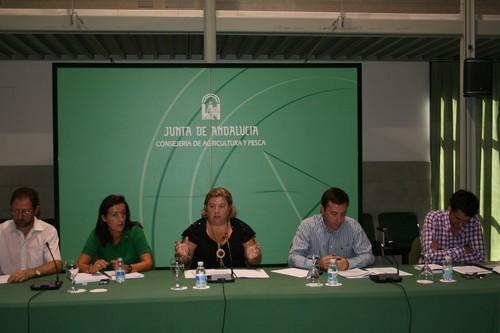 Aguilera analiza con el sector hortofrutícola propuestas para fomentar la concentración de la oferta a partir de 2013