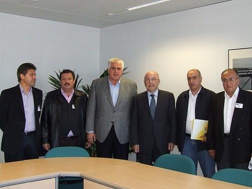 Competencia y comercio vetarán cualquier iniciativa que facilite mayor poder de negociación a los agricultores