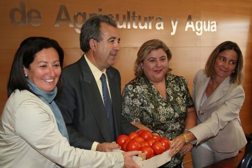 Aguilera exige que las producciones de terceros países cumplan los mismos requisitos de calidad que las europeas