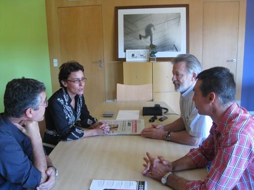 La delegada del Gobierno andaluz analiza la situación del sector hortofrutícola con los responsables de Coexphal
