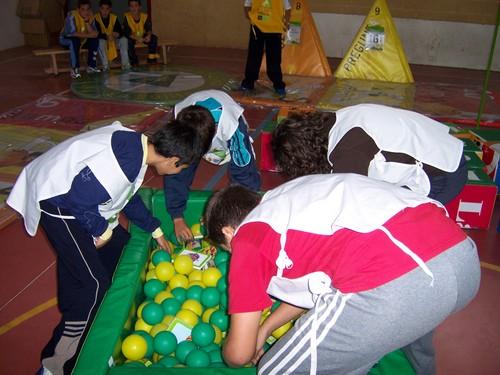 El autobús ‘El campo y el mar en la escuela’ promueve en Almería el consumo de productos saludables