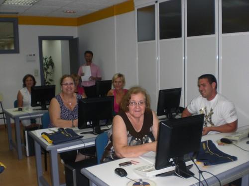 AMFAR organiza dos cursos on line de retoque fotográfico de imágenes y técnicas de venta