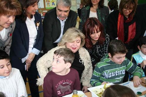 Casi una centenar de centros de Educación Primaria se suman a la segunda edición del Plan de Consumo de Fruta de la Junta
