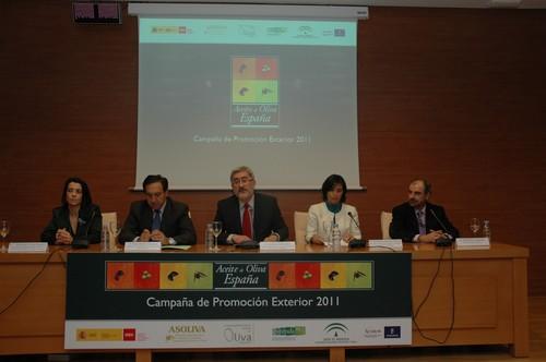 El III Plan de Promoción Exterior del aceite de oliva español cuenta con 1,6 millones de presupuesto para 2011