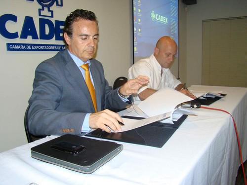 Cámara y exportadores de Bolivia sellan un convenio de cooperación interinstitucional