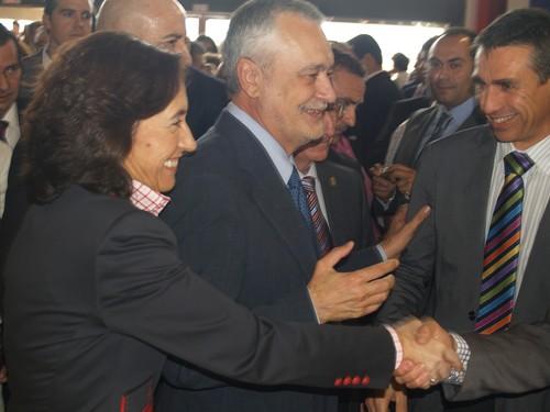 Rosa Aguilar anuncia la petición a la UE de ayudas ordinarias y extraordinarias para resarcir de sus pérdidas al sector hortofrutícola español