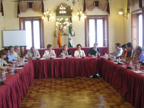 El sector pide que se acuda al Tribunal Europeo para recuperar el 100% del daño