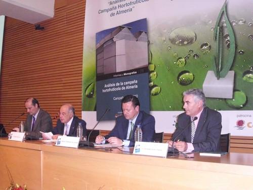 Cajamar destina más de 200 millones de euros de financiación preconcedida para la agricultura bajo plástico