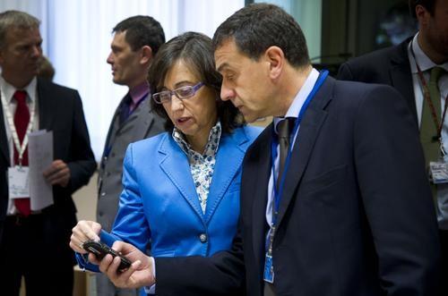 España, Francia e Italia presentarán mañana a la UE 'instrumentos útiles frente a crisis de mercado'