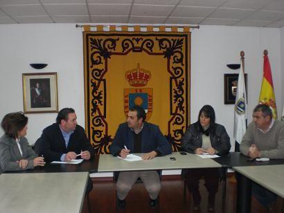 ASAJA analiza con José Cara temas de interés para el sector agrario