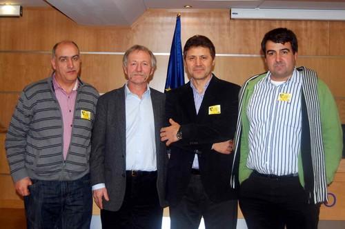 Agricultores españoles y franceses junto  a diputados nacionales y  europeos muestran su rechazo a la ratificación del acuerdo agrícola UE-Marruecos